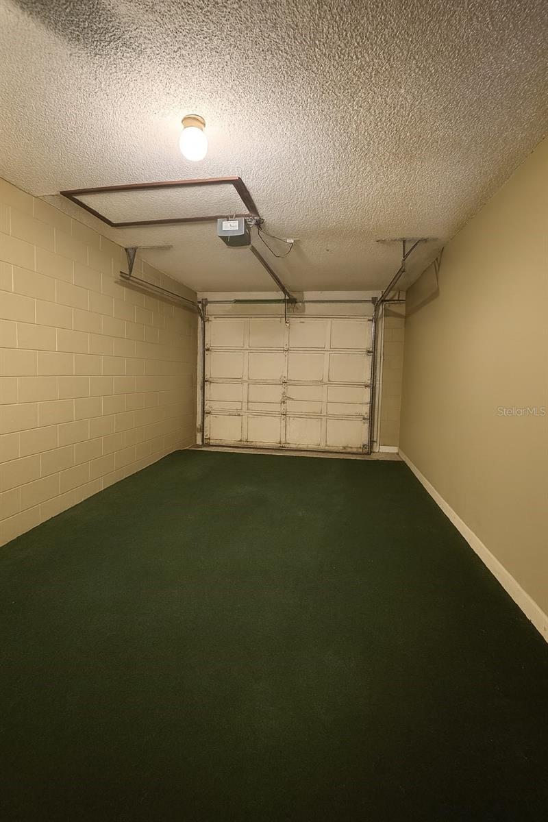 LAZY OAKS CONDO - Residential Lease