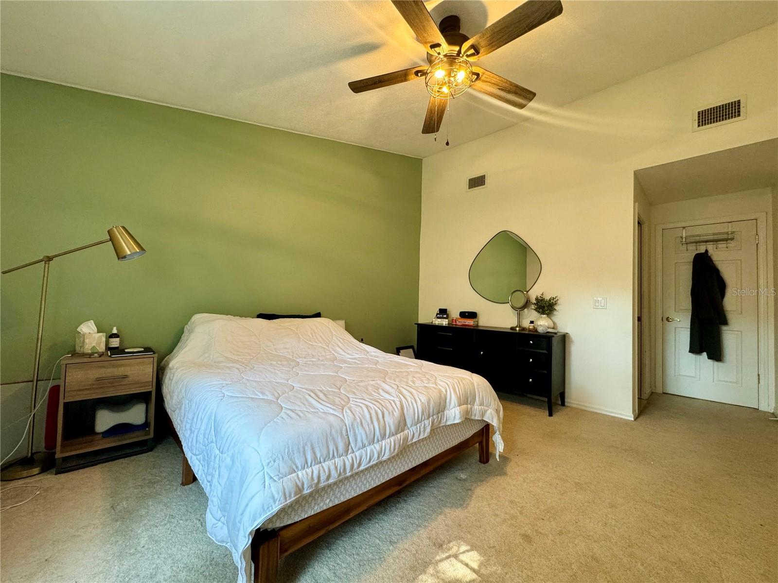 LAZY OAKS CONDO - Residential Lease