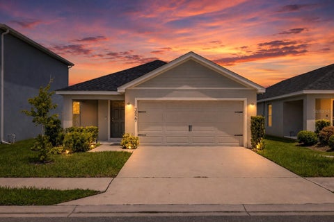 Photo of 3927 Palazzo Place, Winter Haven, FL 33884 (MLS # V4950730)