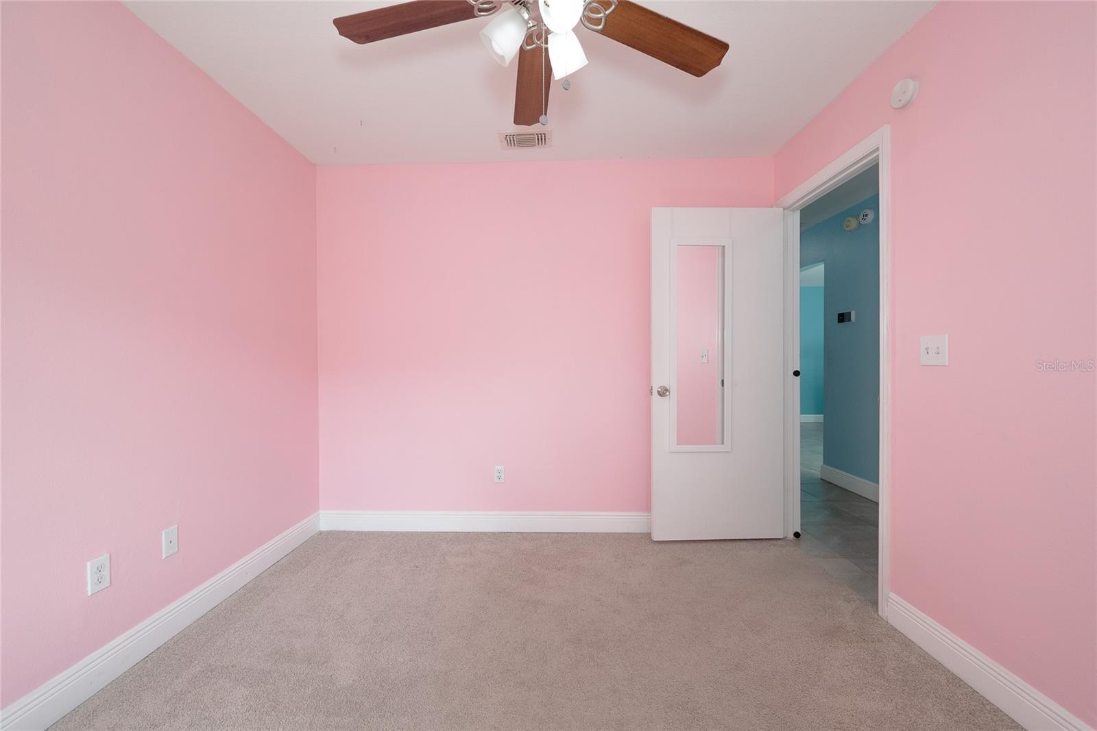 LAKEWOOD AT THE CROSSINGS UNIT 4 - Residential