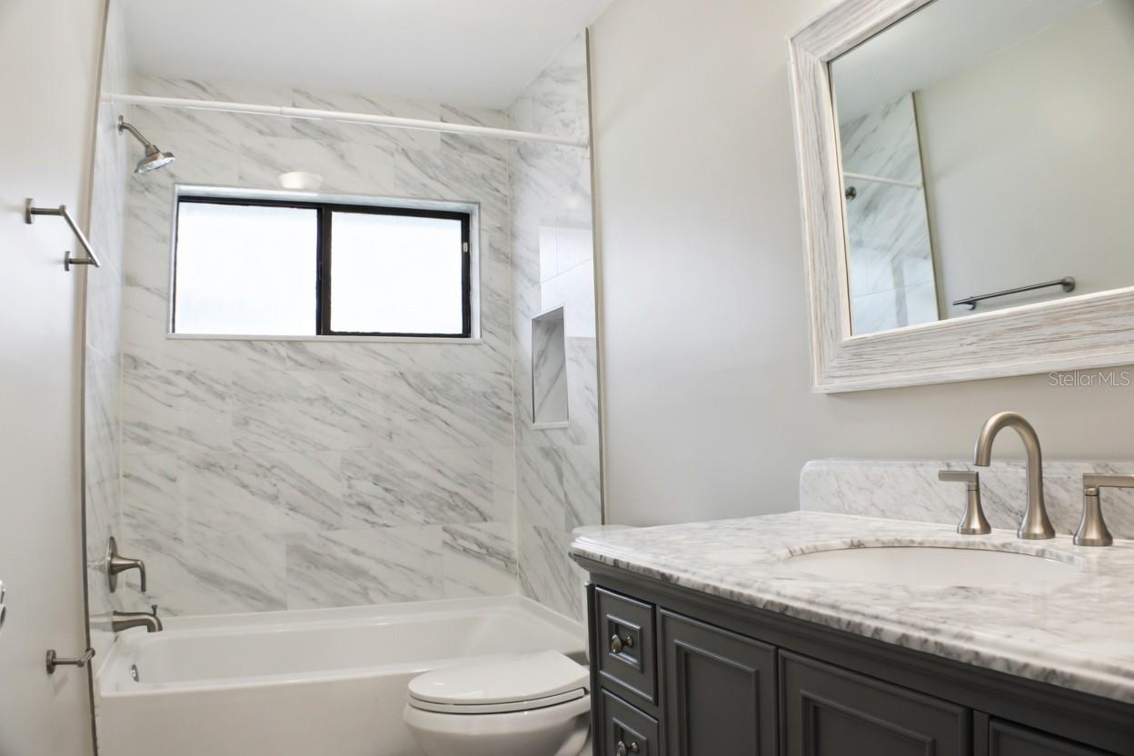 LAKEWOOD AT THE CROSSINGS UNIT 4 - Residential