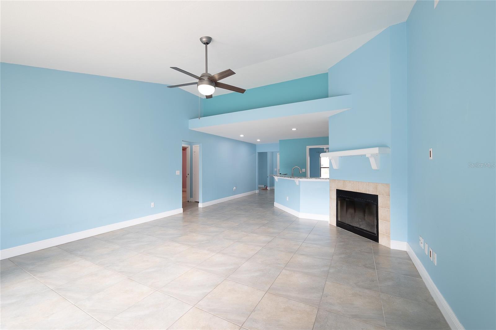 LAKEWOOD AT THE CROSSINGS UNIT 4 - Residential