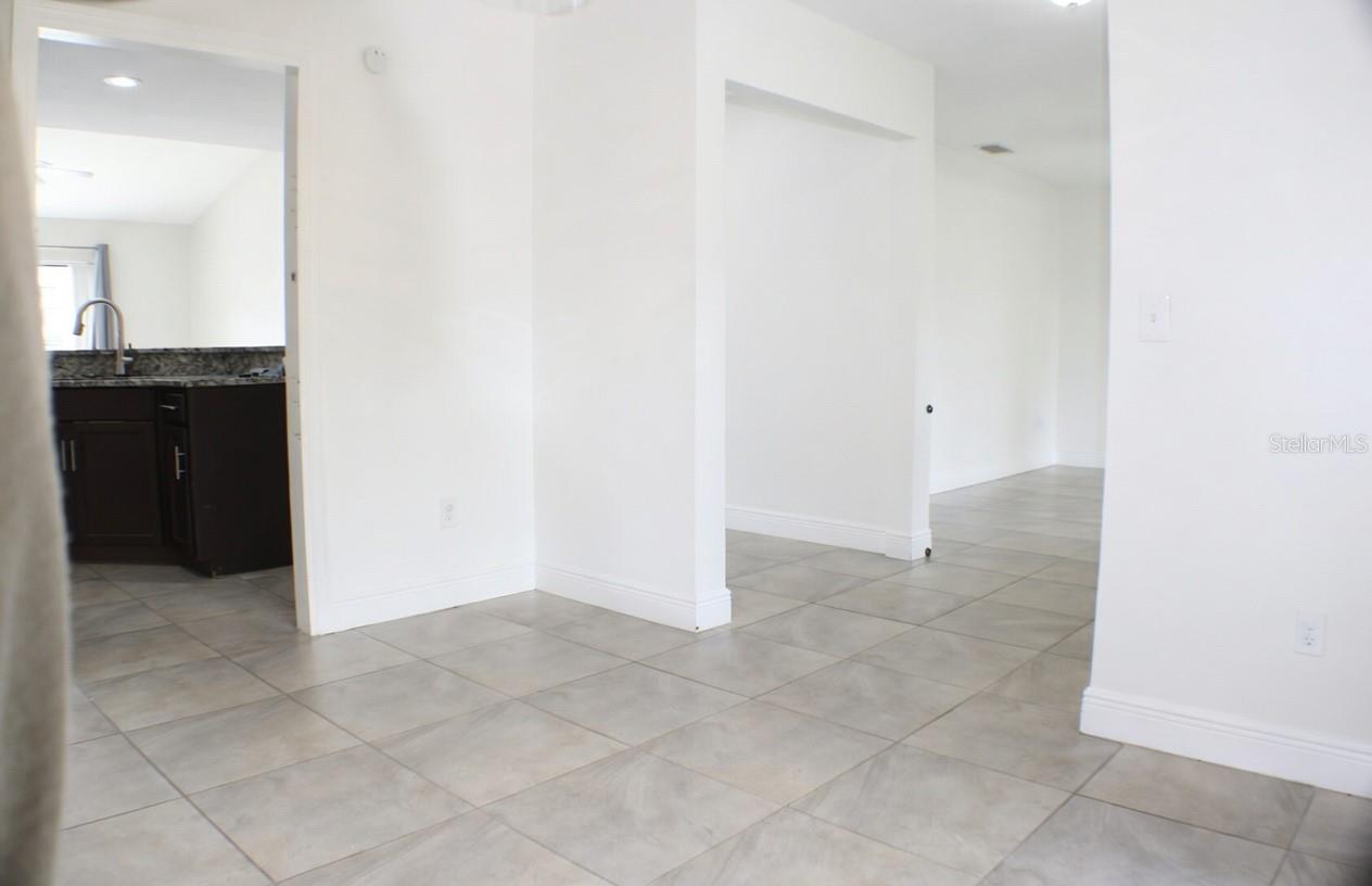 LAKEWOOD AT THE CROSSINGS UNIT 4 - Residential