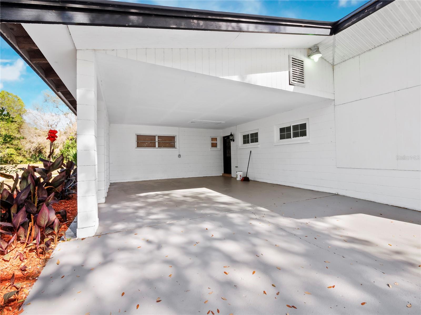 3825 SARASOTA GOLF CLUB BOULEVARD