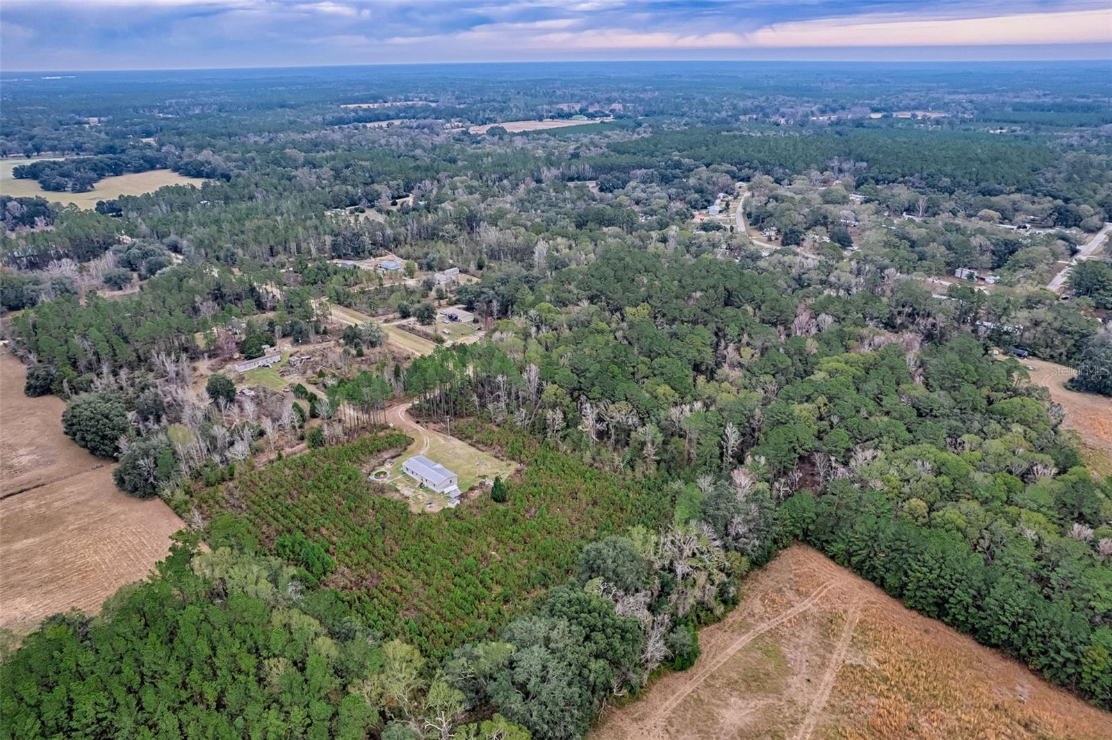 DEER HILLS - Residential