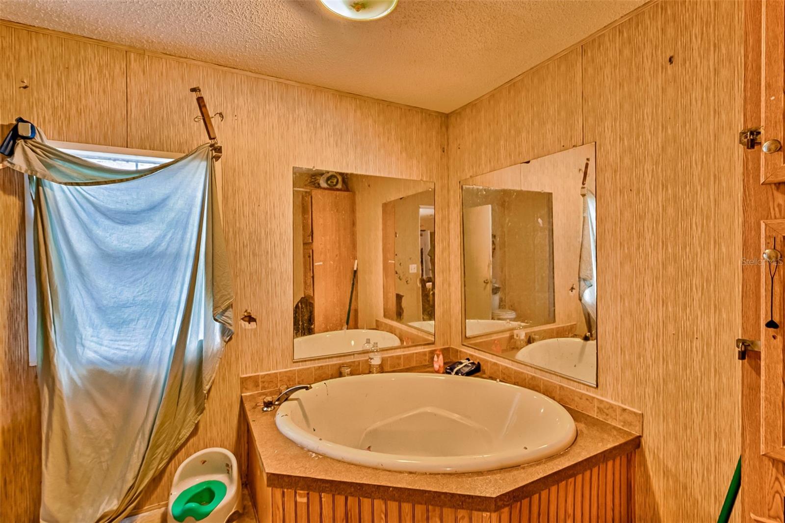 DEER HILLS - Residential