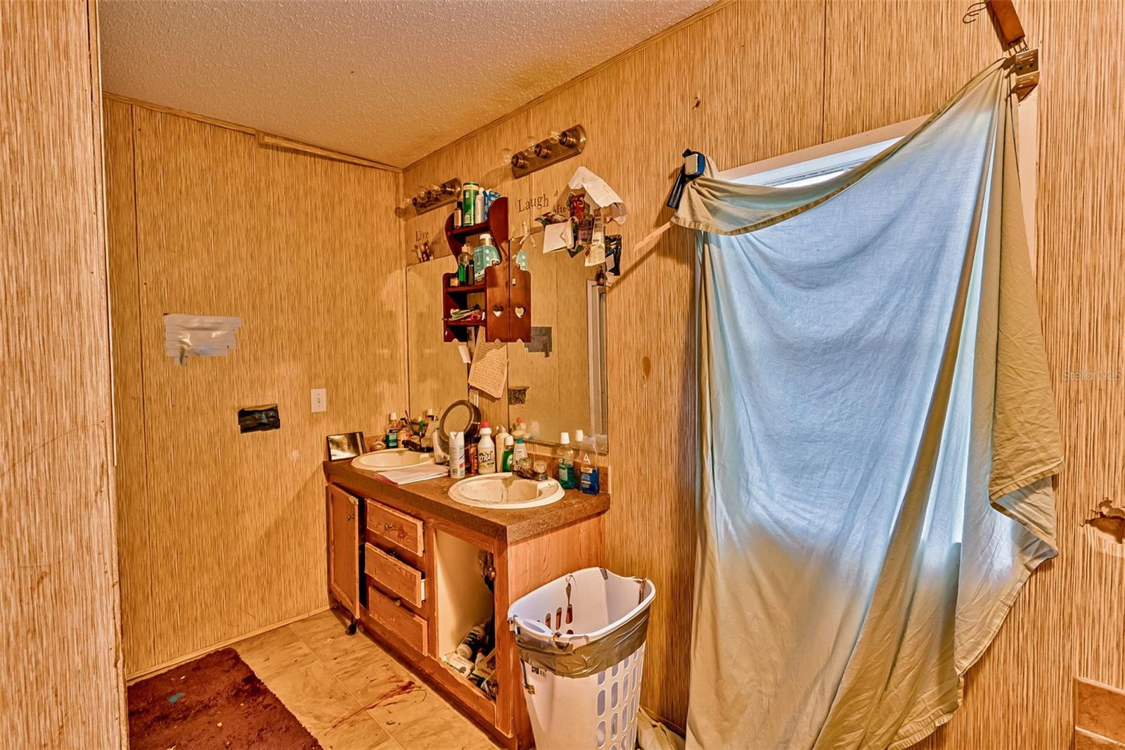 DEER HILLS - Residential