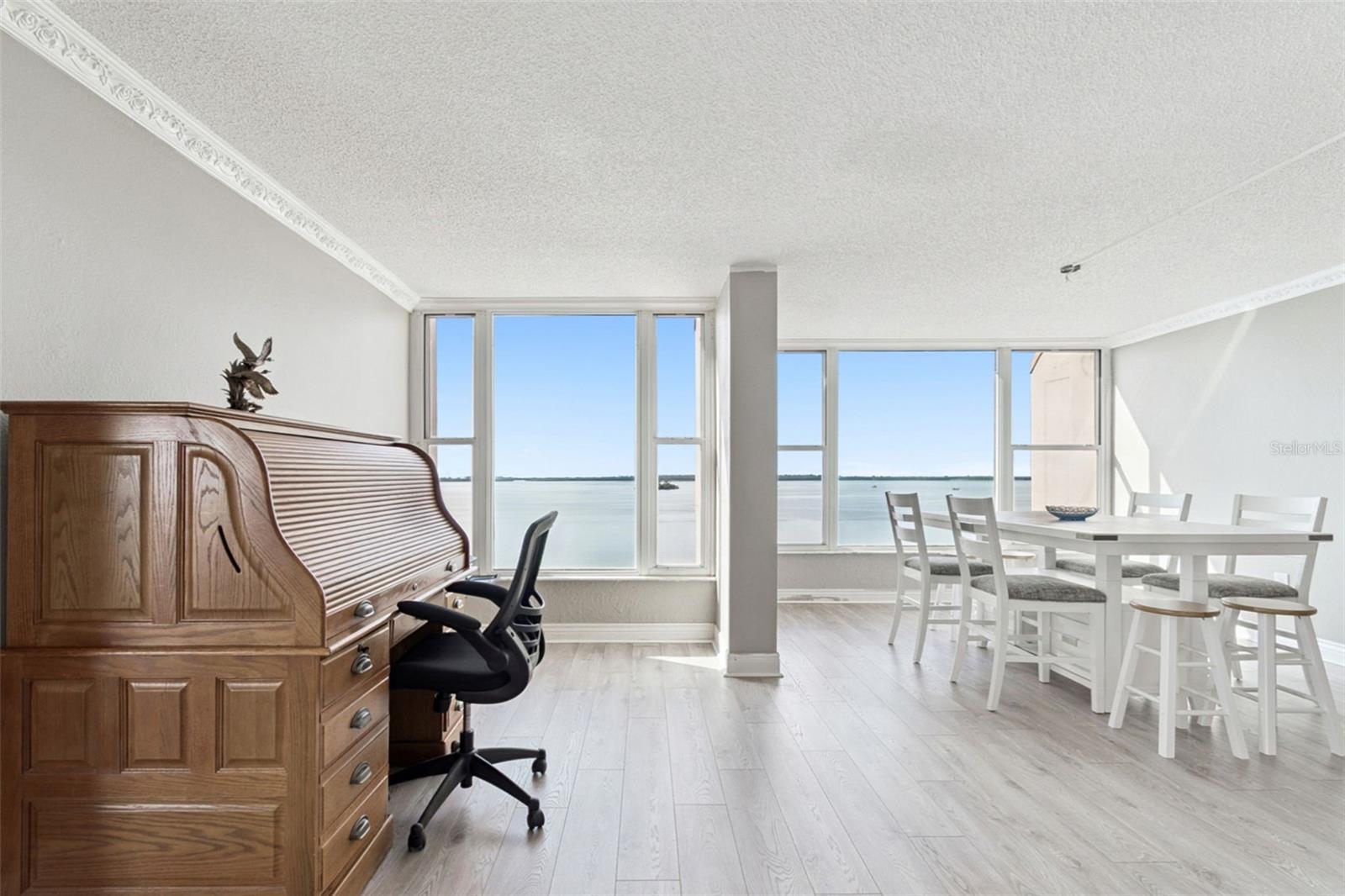 EDGEWATER ARMS 4TH CONDO - Residential