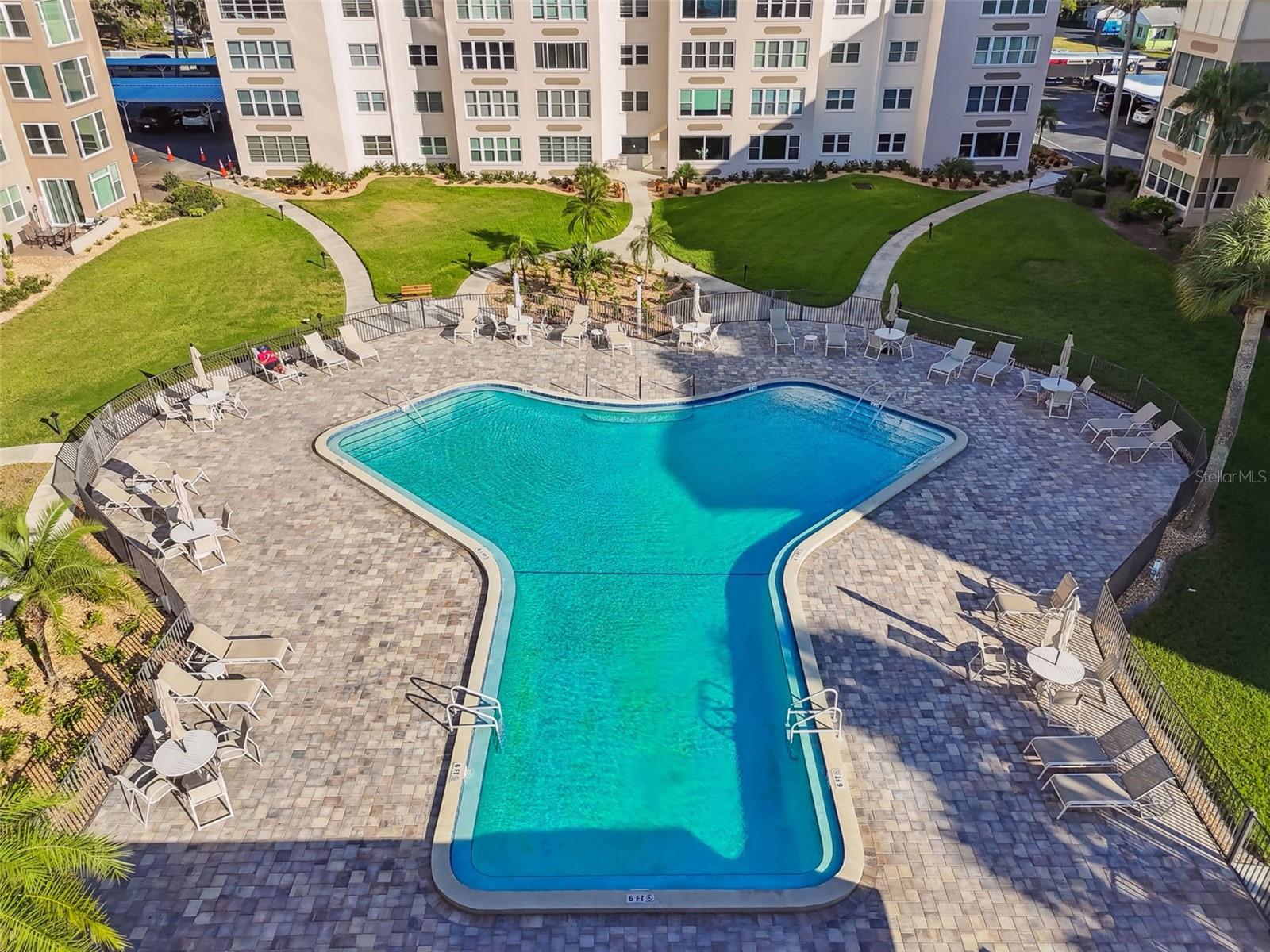 EDGEWATER ARMS 4TH CONDO - Residential