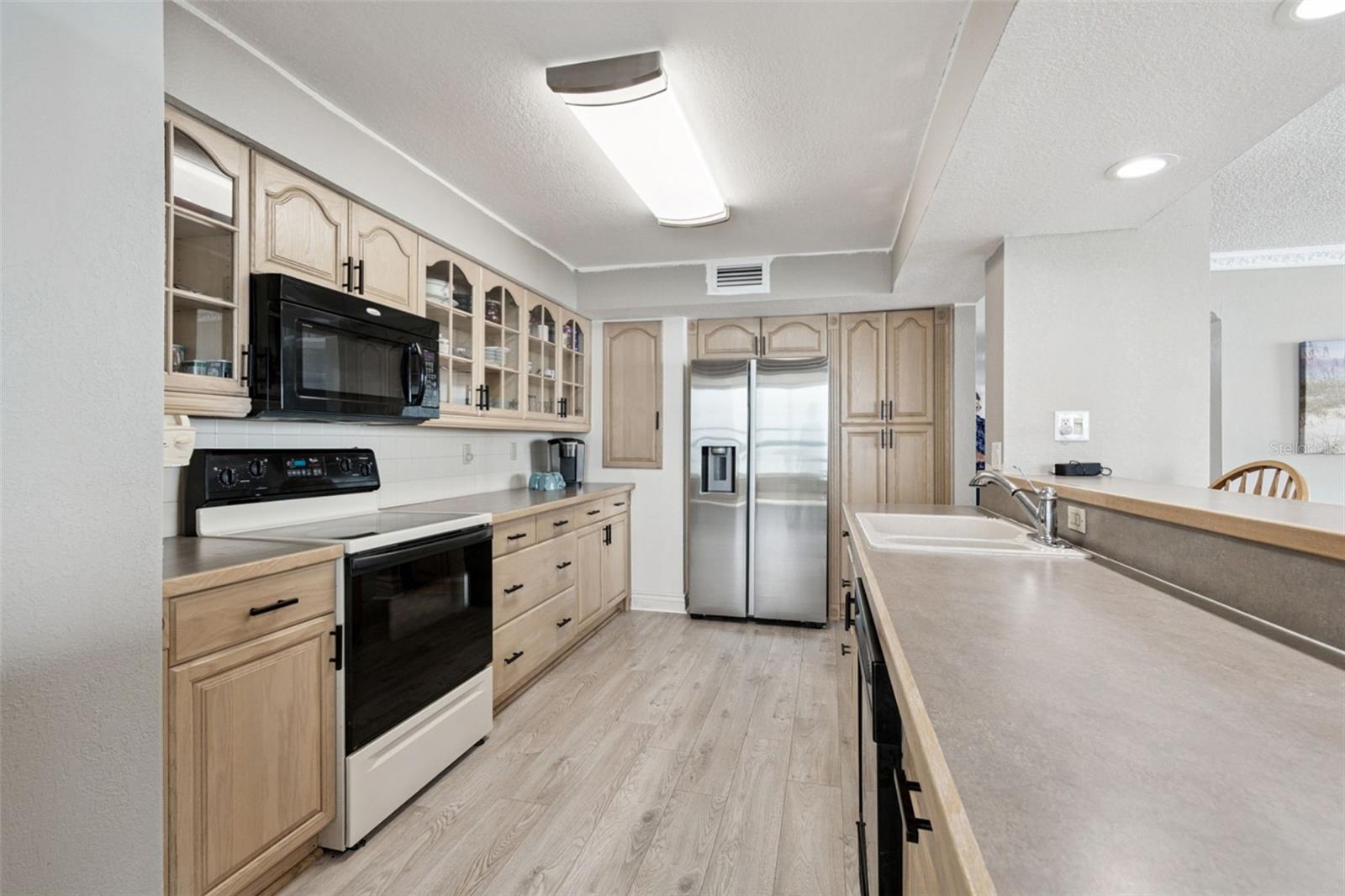 EDGEWATER ARMS 4TH CONDO - Residential