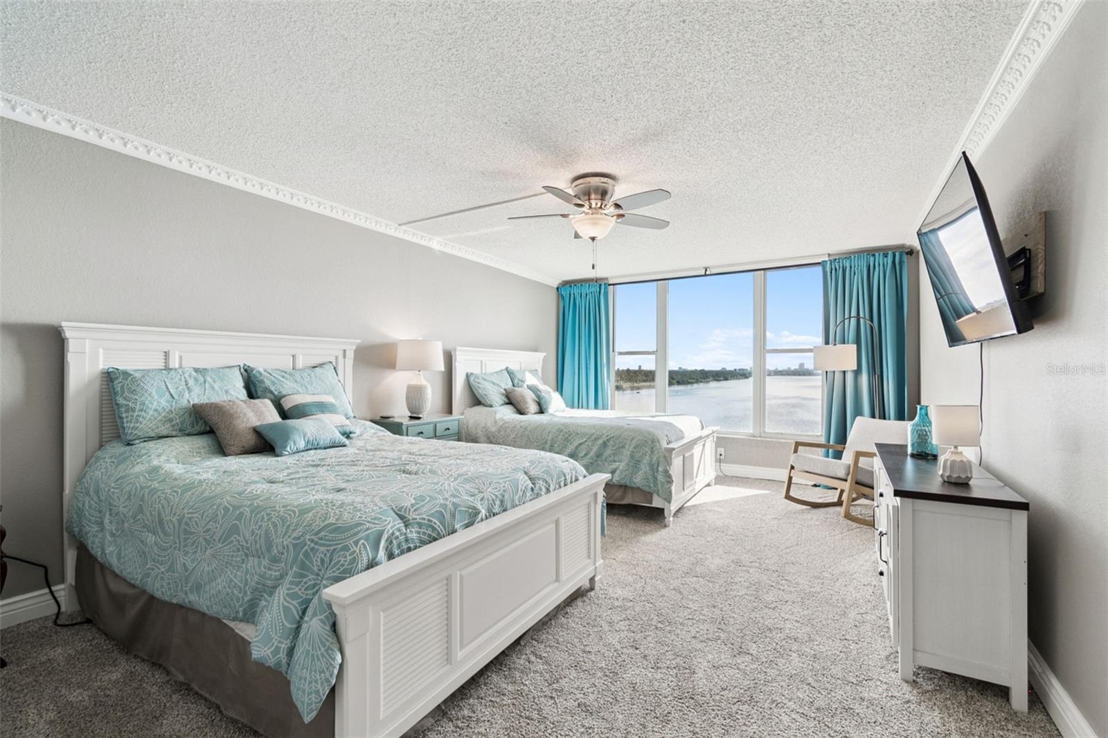 EDGEWATER ARMS 4TH CONDO - Residential