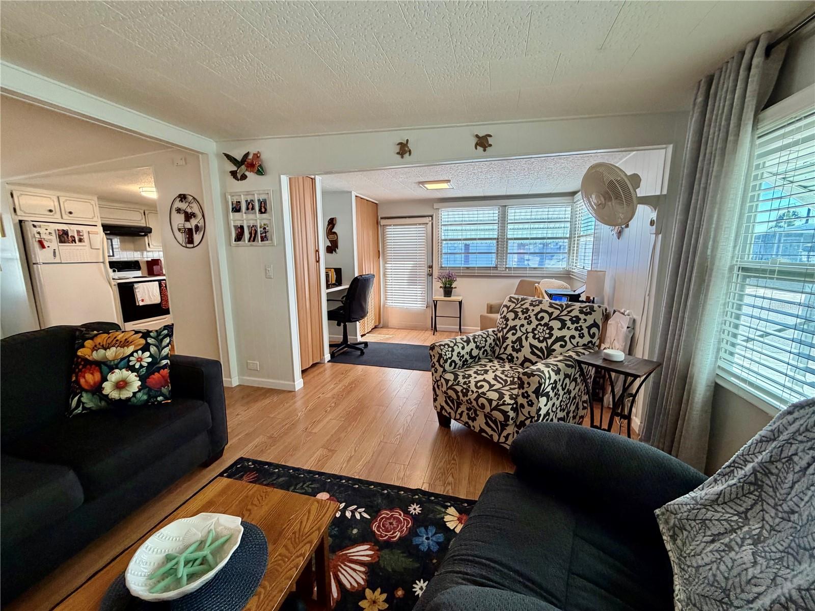 SUNSET PALMS UNREC - Residential