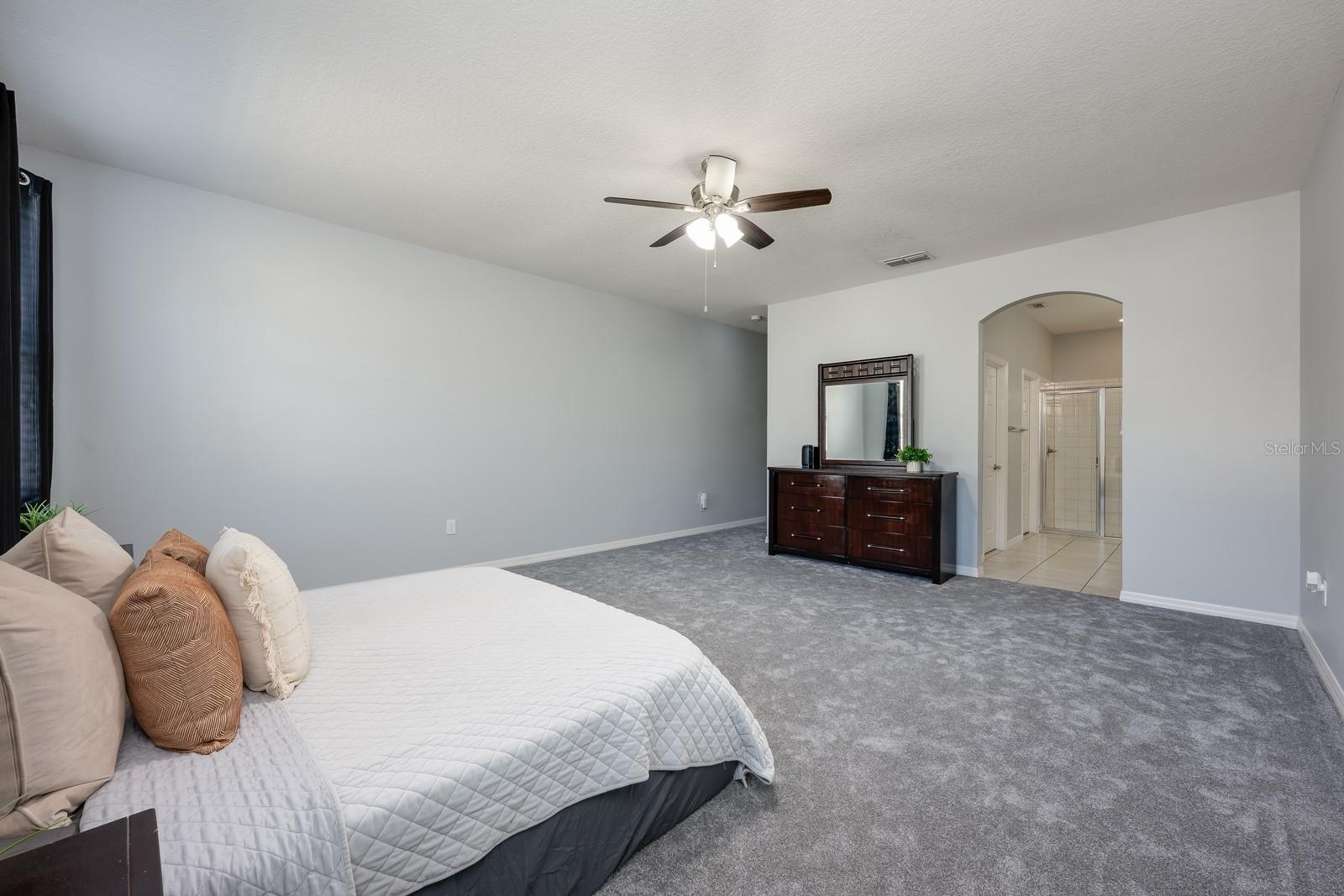 OAKTREE POINTE VILLAS - Residential