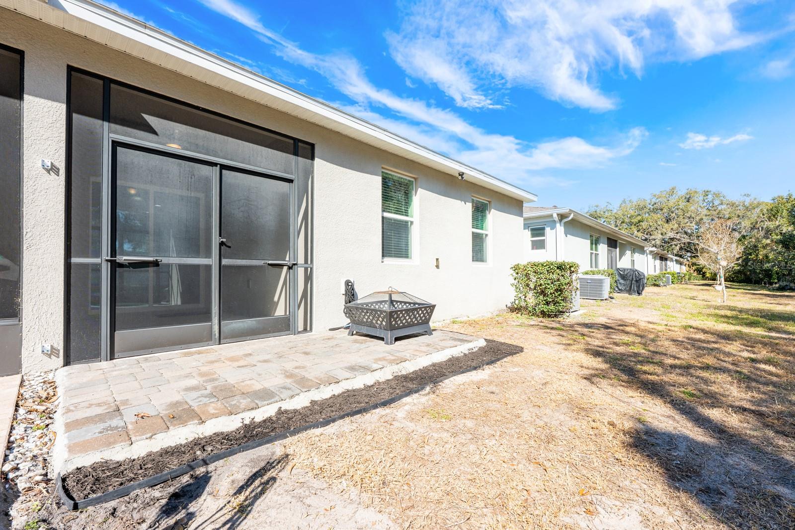 OAKTREE POINTE VILLAS - Residential