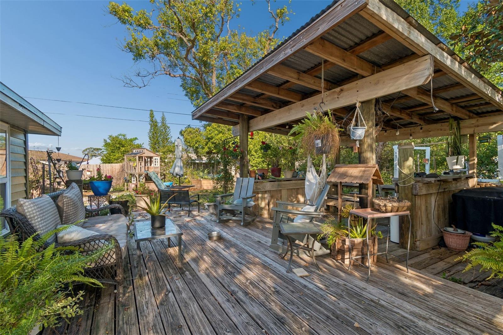 FOREST HILLS - Residential