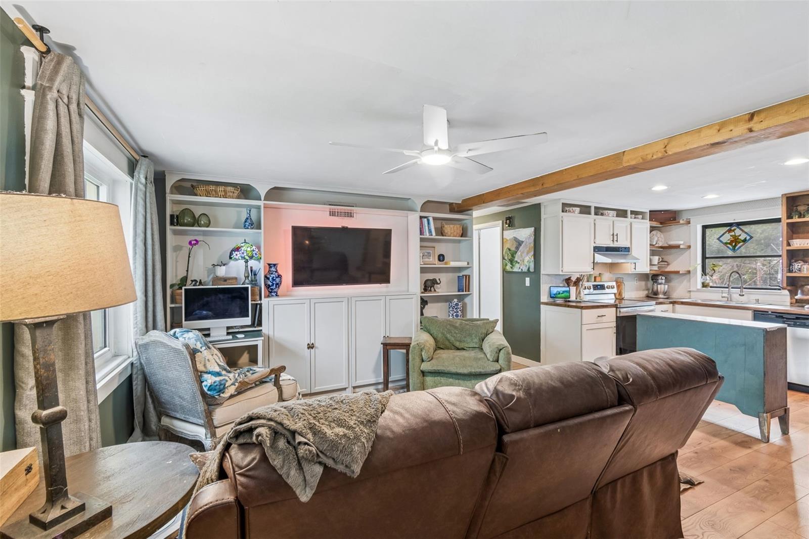 FOREST HILLS - Residential