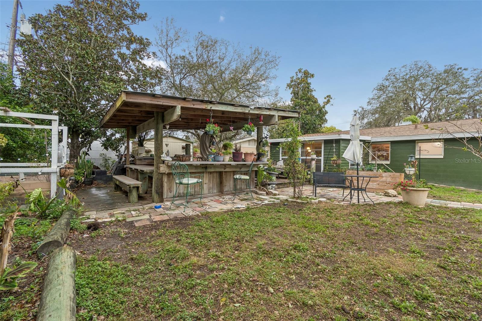 FOREST HILLS - Residential