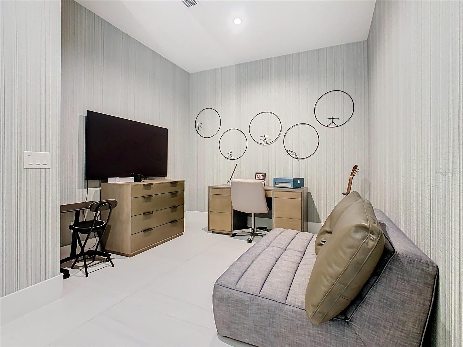 PRESERVE/LAUREATE PARK PH 3 - Residential Lease