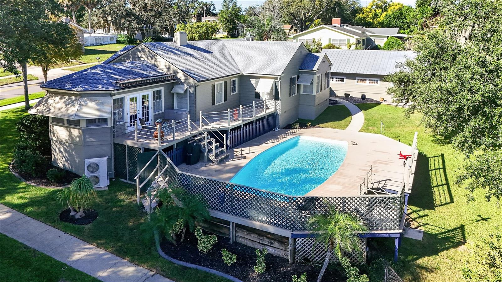 555 AMBASSADOR AVENUE