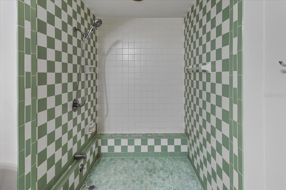 KINGSWOOD 4TH ADD - Residential