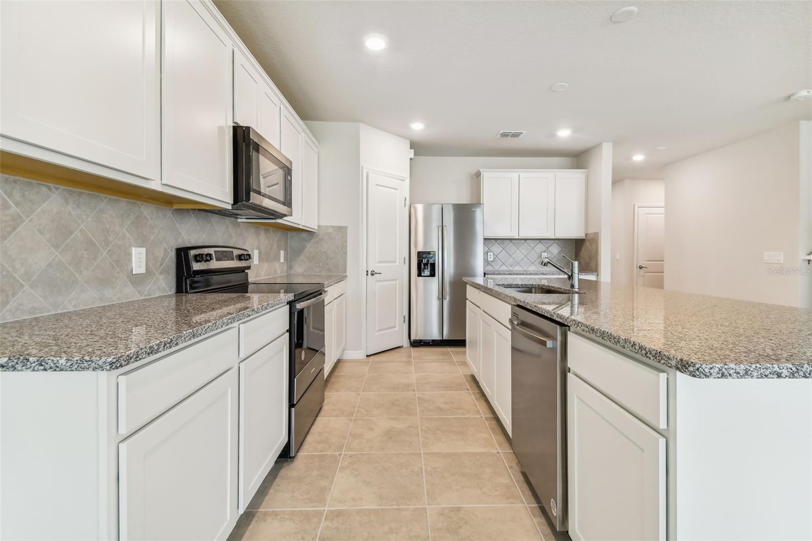 VALLEYBROOK - Residential