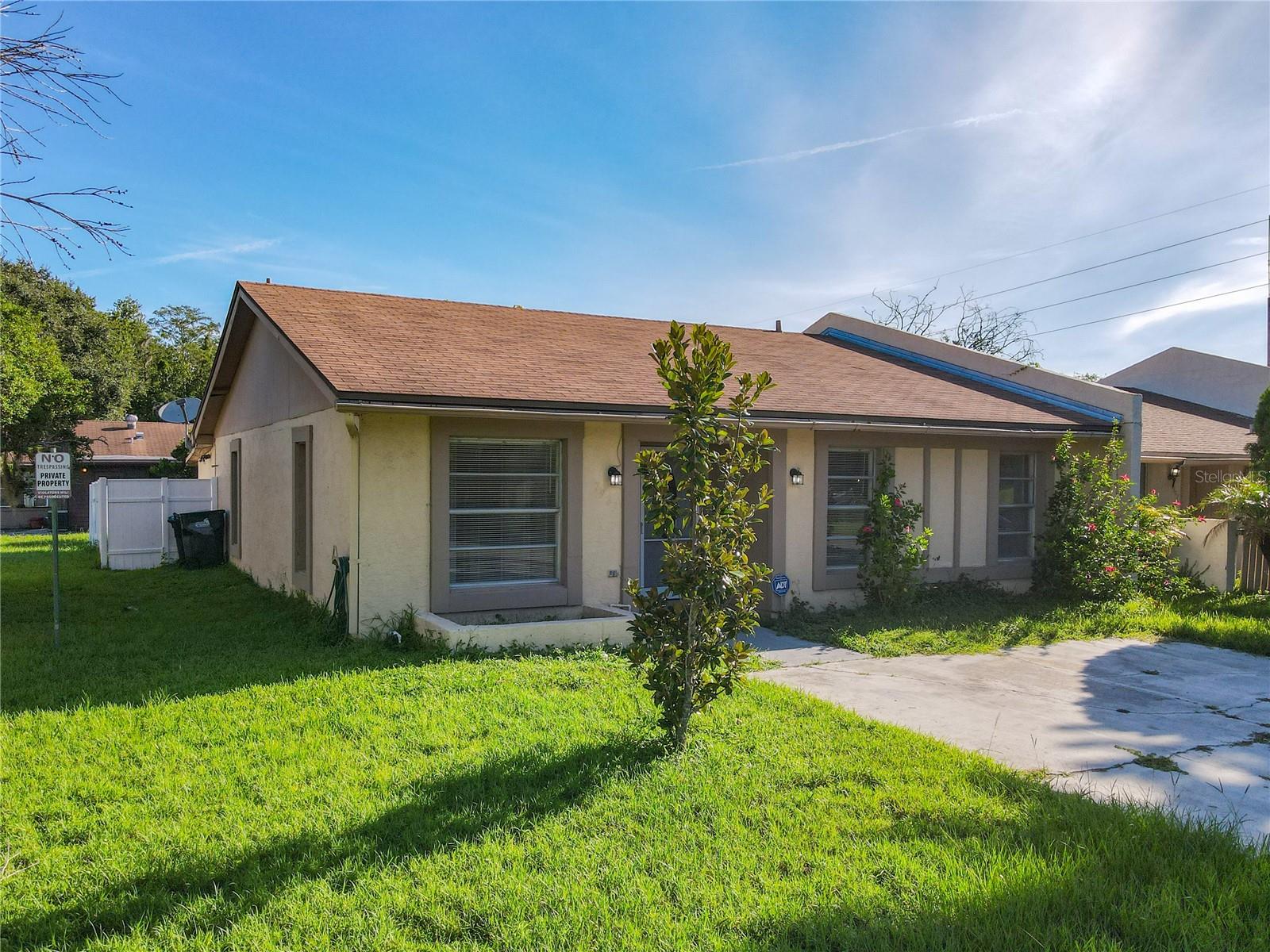 Move-In Ready 3-Bedroom Townhome – East Orlando Charm
Step inside and fall in love with this beautifully updated 3-bedroom, 2-bathroom townhome in the heart of East Orlando. From the moment you walk through the door, you’ll notice the fresh, open feel—thanks to gorgeous tile floors throughout and an airy layout that’s perfect for both relaxing and entertaining.
The remodeled kitchen is a true showstopper, with sleek countertops, stylish cabinetry, Both bathrooms have been tastefully renovated, giving you that fresh, spa-like feel every day.
Enjoy all of this with the bonus of a **low HOA**, so you can focus on living your best life instead of worrying about high monthly fees. Conveniently located near shopping, dining, UCF, and major highways, this home keeps you close to everything while offering the comfort of a quiet, well-kept community.
Don’t wait—homes like this don’t stay on the market long. Schedule your private tour today and see why this one should be yours!