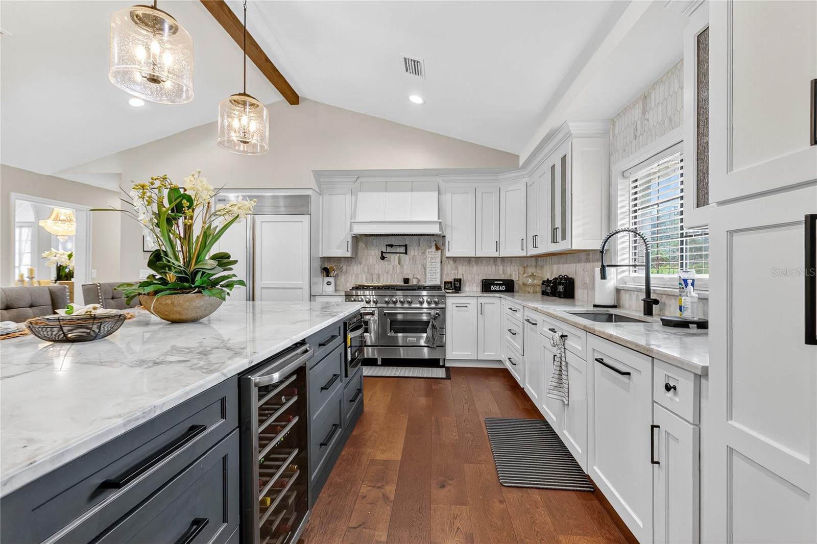 LAUREL RUN - Residential
