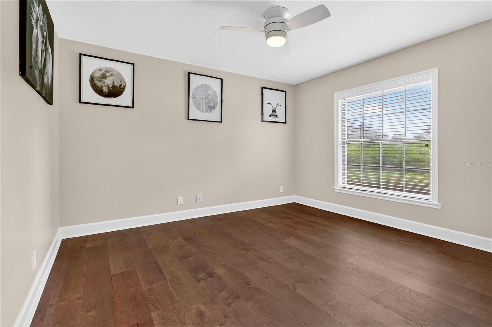 LAUREL RUN - Residential