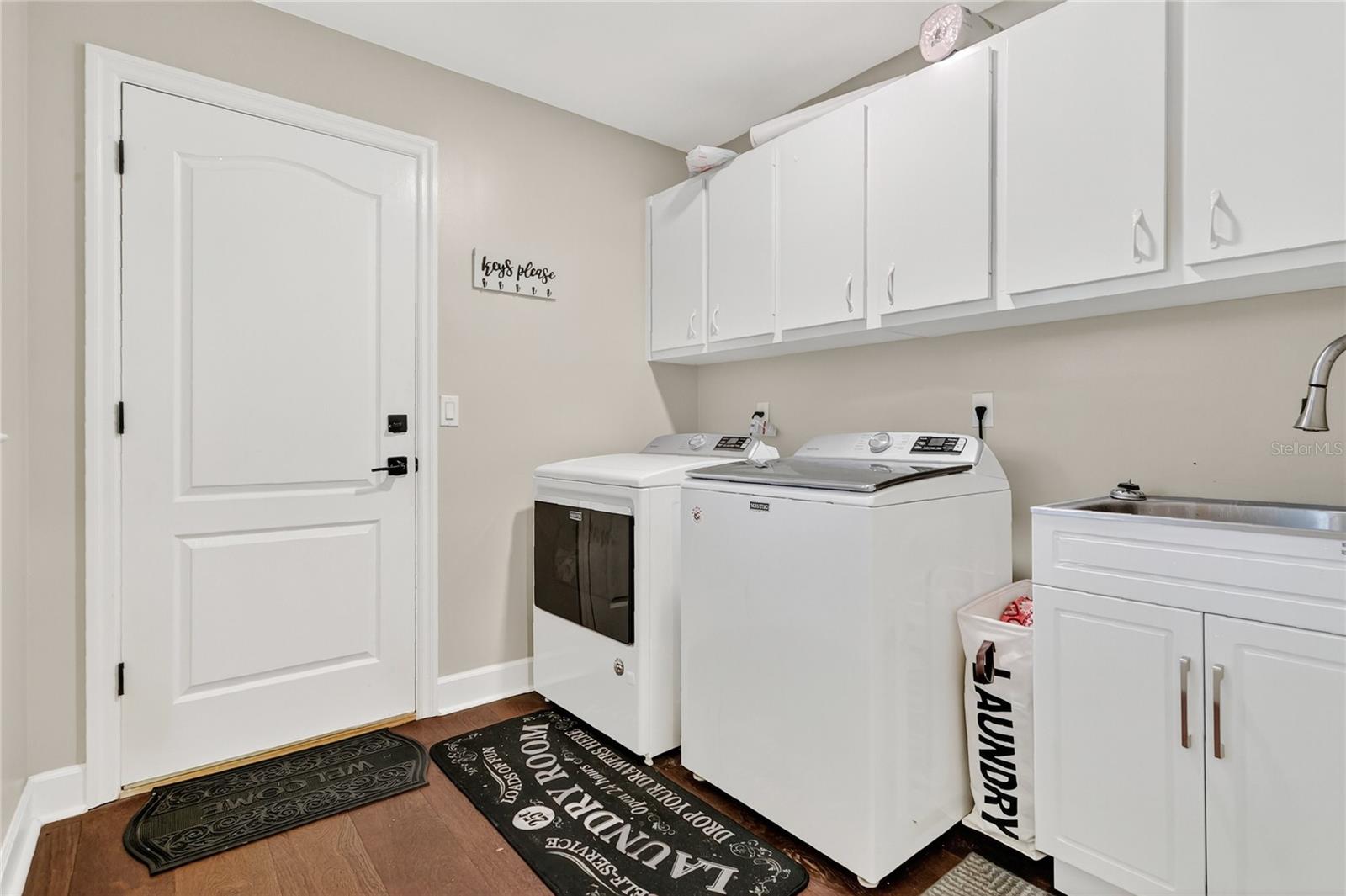 LAUREL RUN - Residential