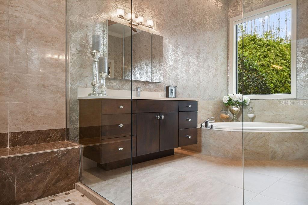 WATERSTONE - Residential