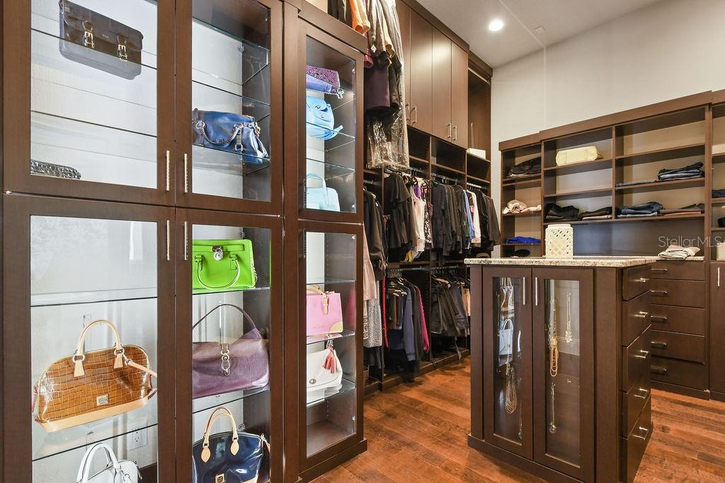 WATERSTONE - Residential