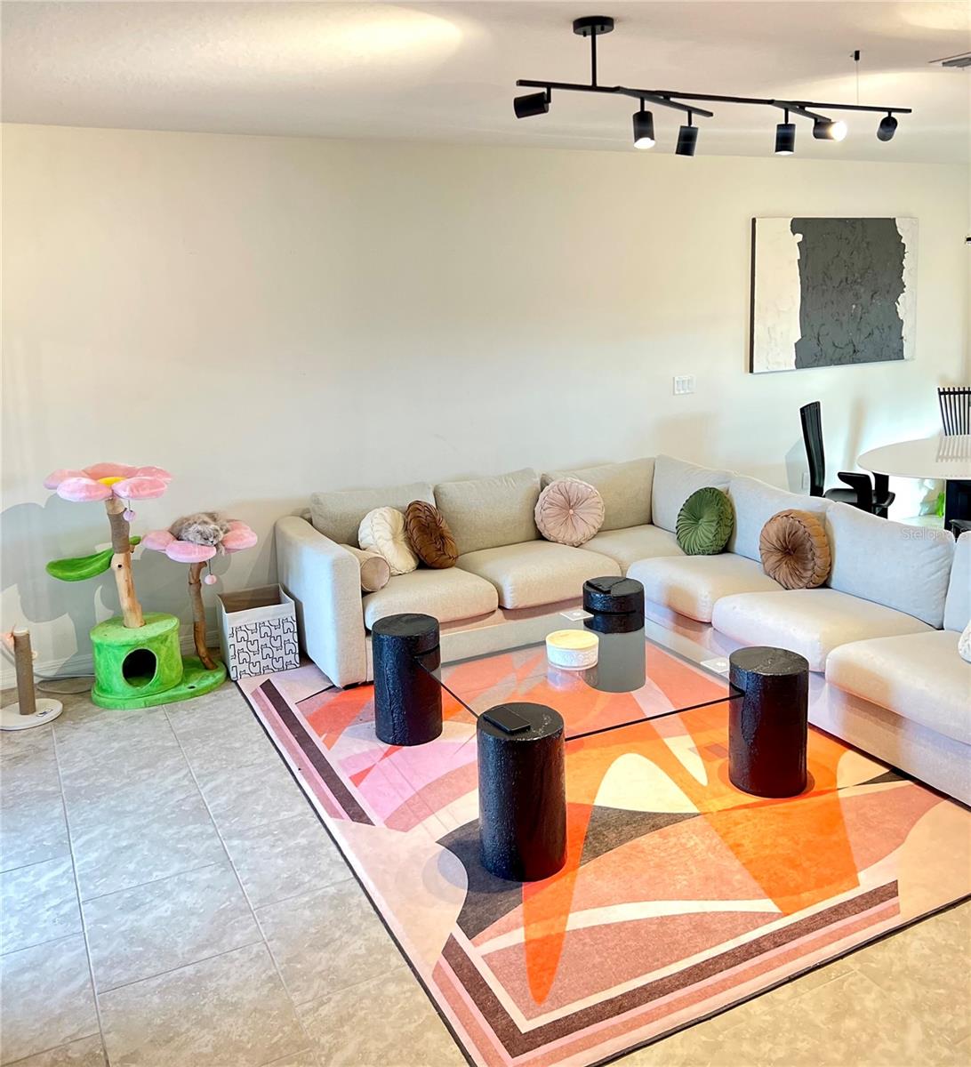 WATERLEIGH PH 2D - Residential