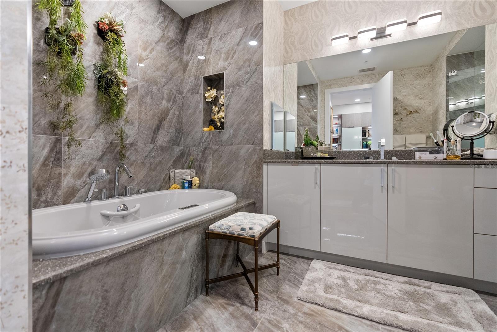 THE BLVD SARASOTA - Residential