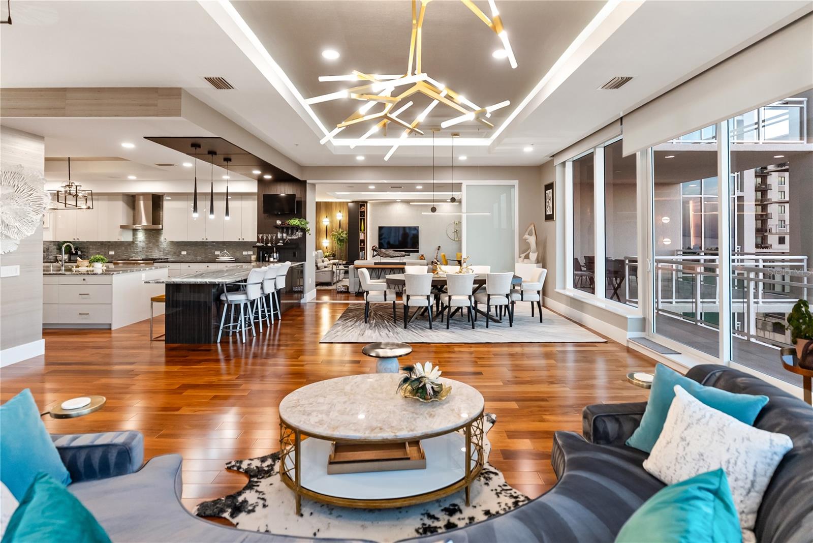 540 N TAMIAMI TRAIL 702