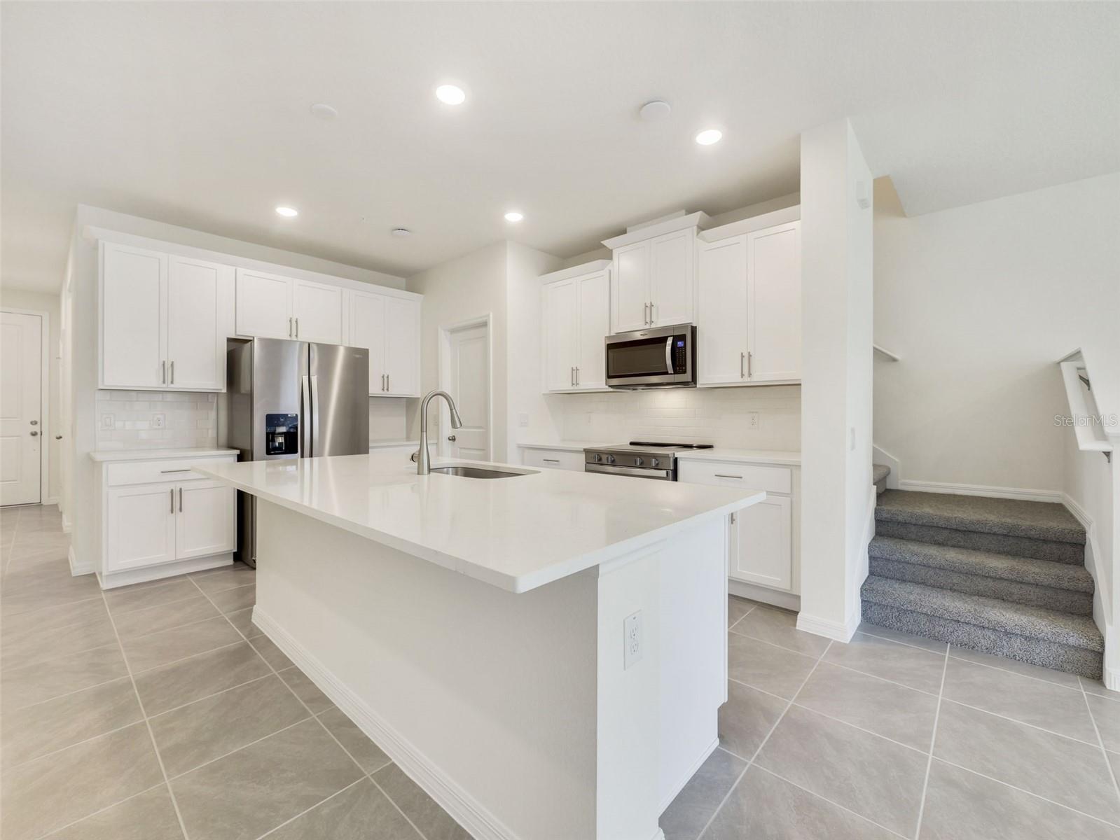 559 SOUTHERN EDGE WAY