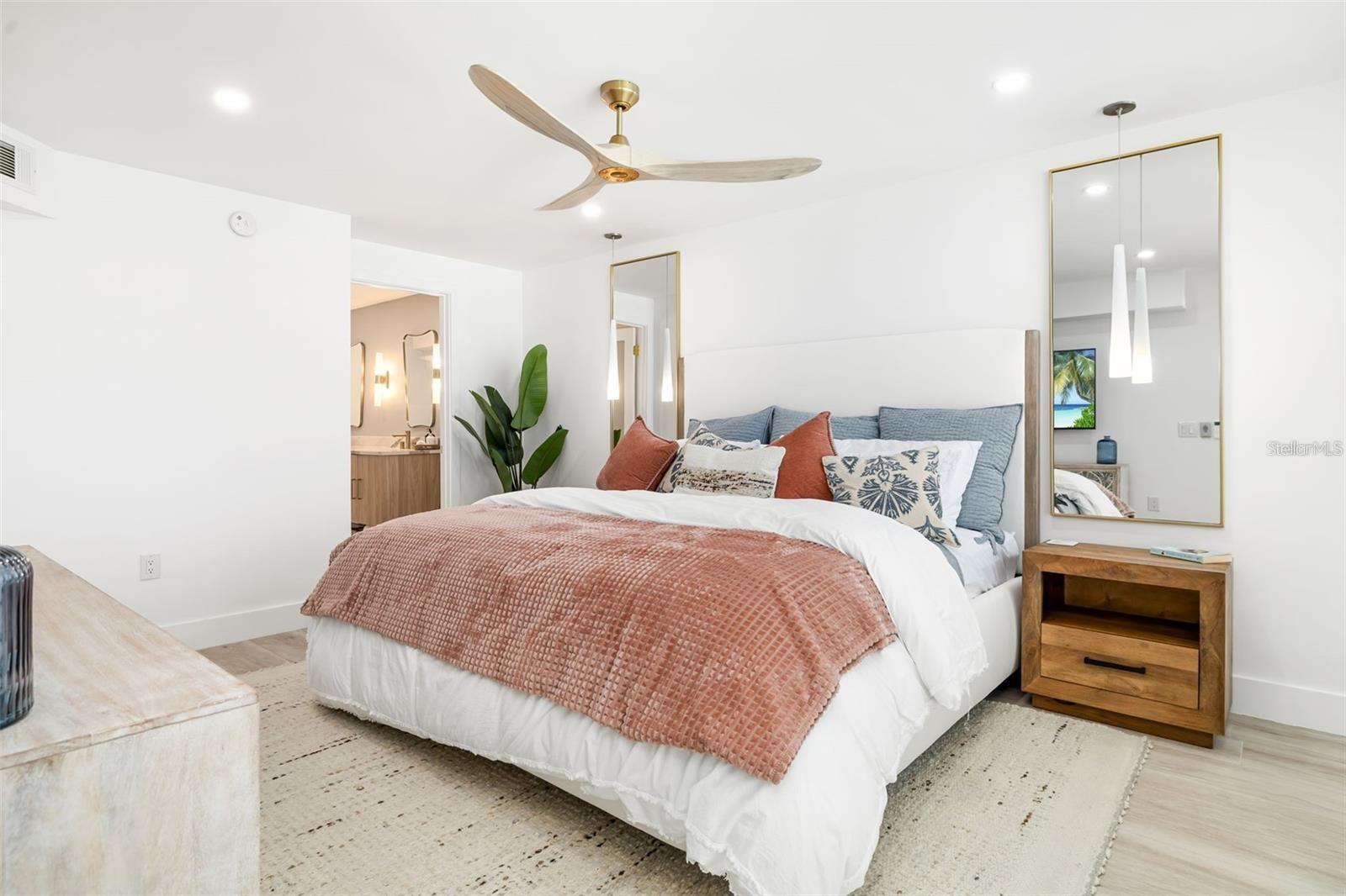 WHISPERING SANDS SEC 7 - Residential