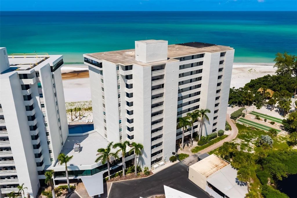 Photo of 19 Whispering Sands Drive #302, Sarasota, FL 34242 (MLS # A4662176)