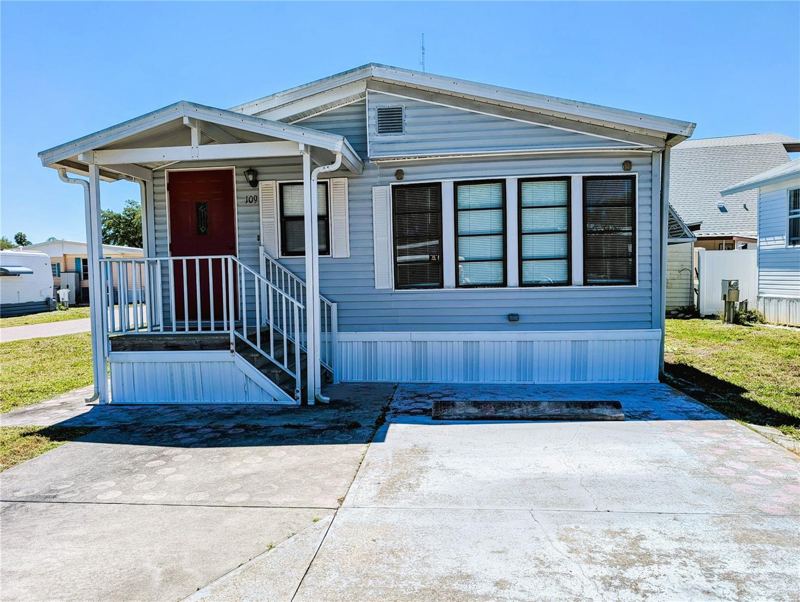 Come see this park model located in the 55+ community of Sugar Creek Estates. This home is close to the pool and clubhouse. The bedroom features a large built in closet. This home comes furnished. Sugar Creek Estates hosts many activities to keep you busy! This community requires a 750+ credit score to purchase.