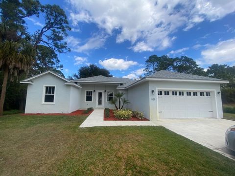 Photo of 105 Blue Moon Avenue, Lake Placid, FL 33852 (MLS # S5142971)