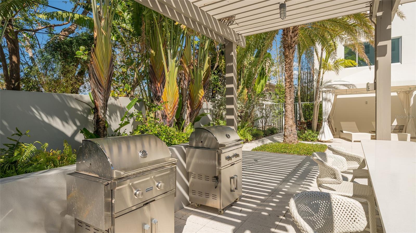 PARK RESIDENCES OF LIDO KEY - Residential