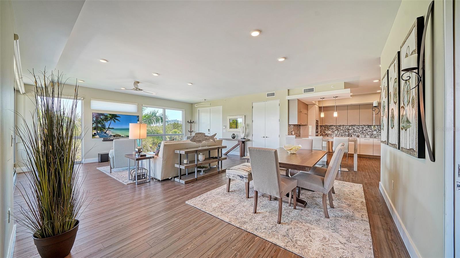 PARK RESIDENCES OF LIDO KEY - Residential