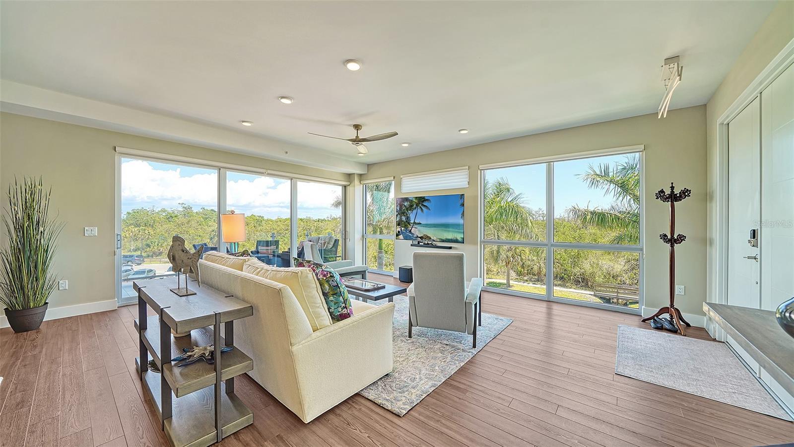 PARK RESIDENCES OF LIDO KEY - Residential