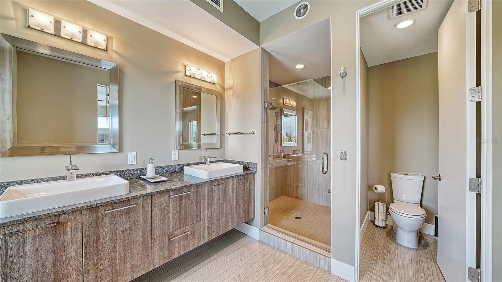 PARK RESIDENCES OF LIDO KEY - Residential