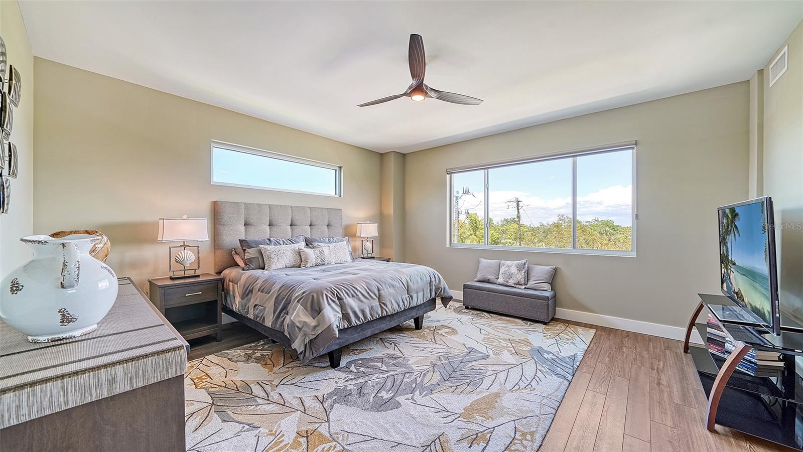 PARK RESIDENCES OF LIDO KEY - Residential