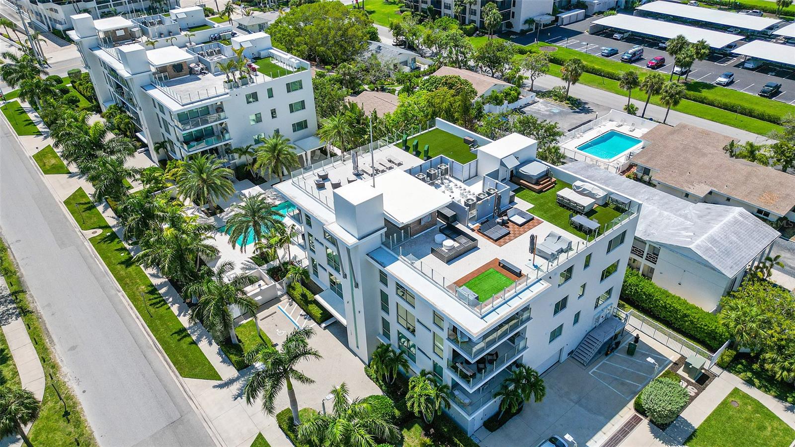 PARK RESIDENCES OF LIDO KEY - Residential