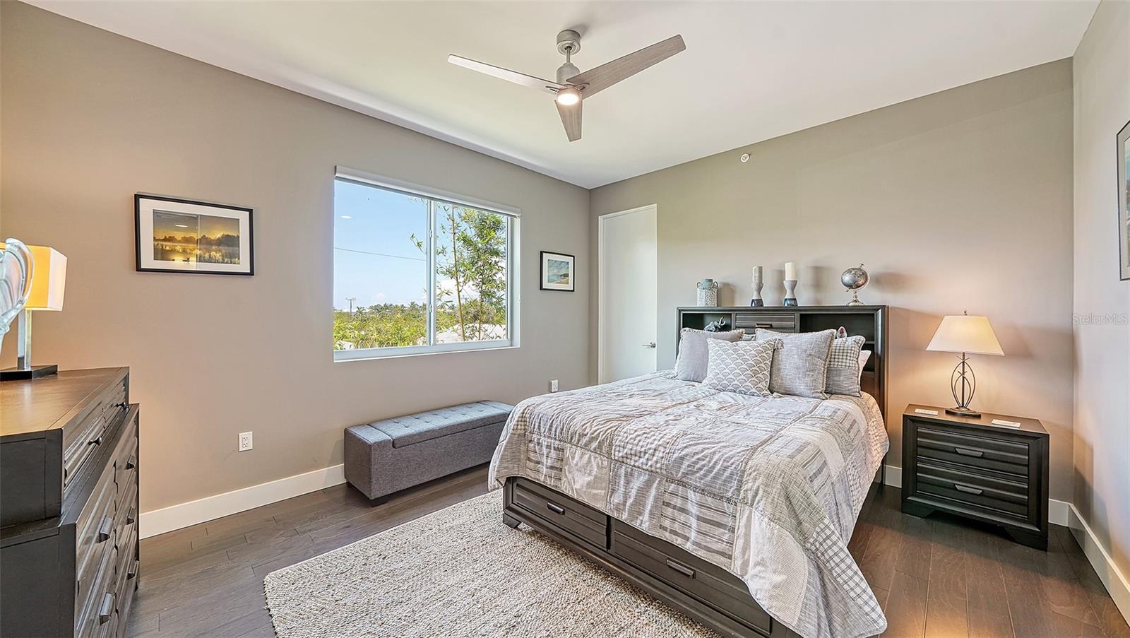 PARK RESIDENCES OF LIDO KEY - Residential