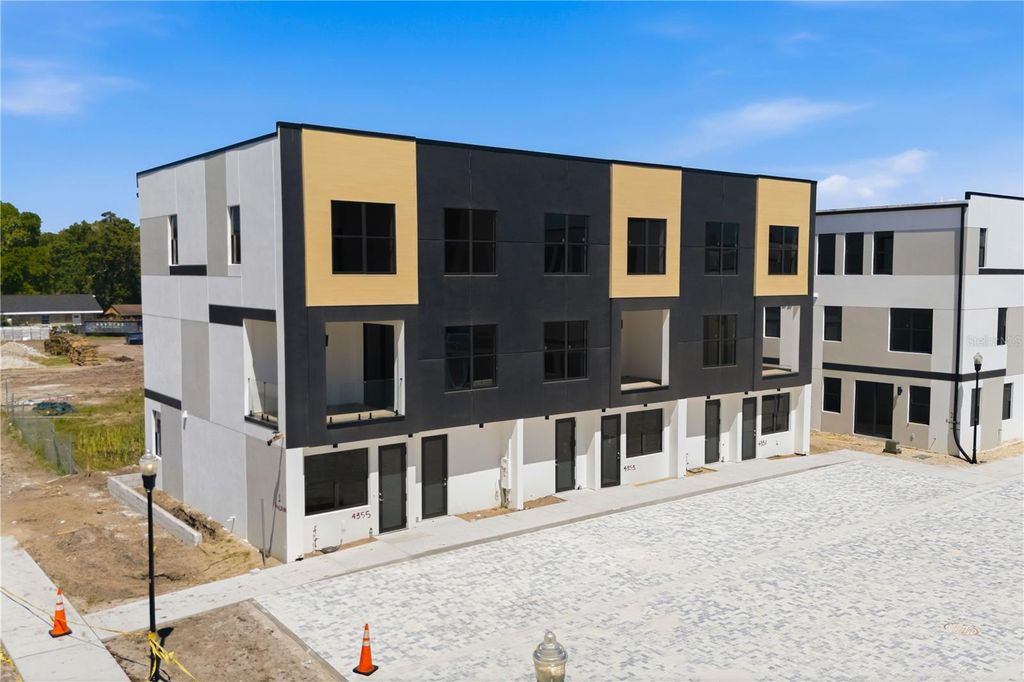 Photo of 4355 Fontanarosa Village Court, Tampa, FL 33614 (MLS # TB8489030)