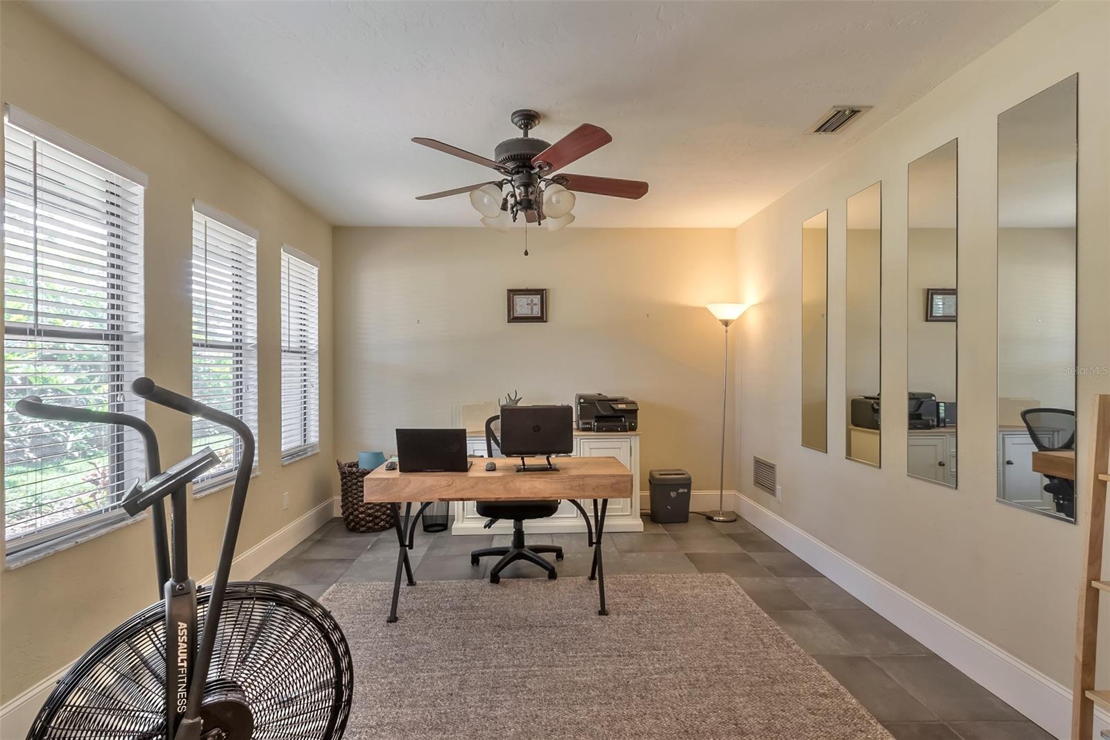 Pelican Bay Ph 03 Un 11 - Residential