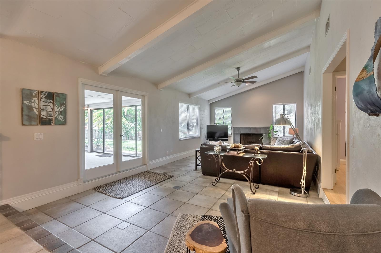 Pelican Bay Ph 03 Un 11 - Residential