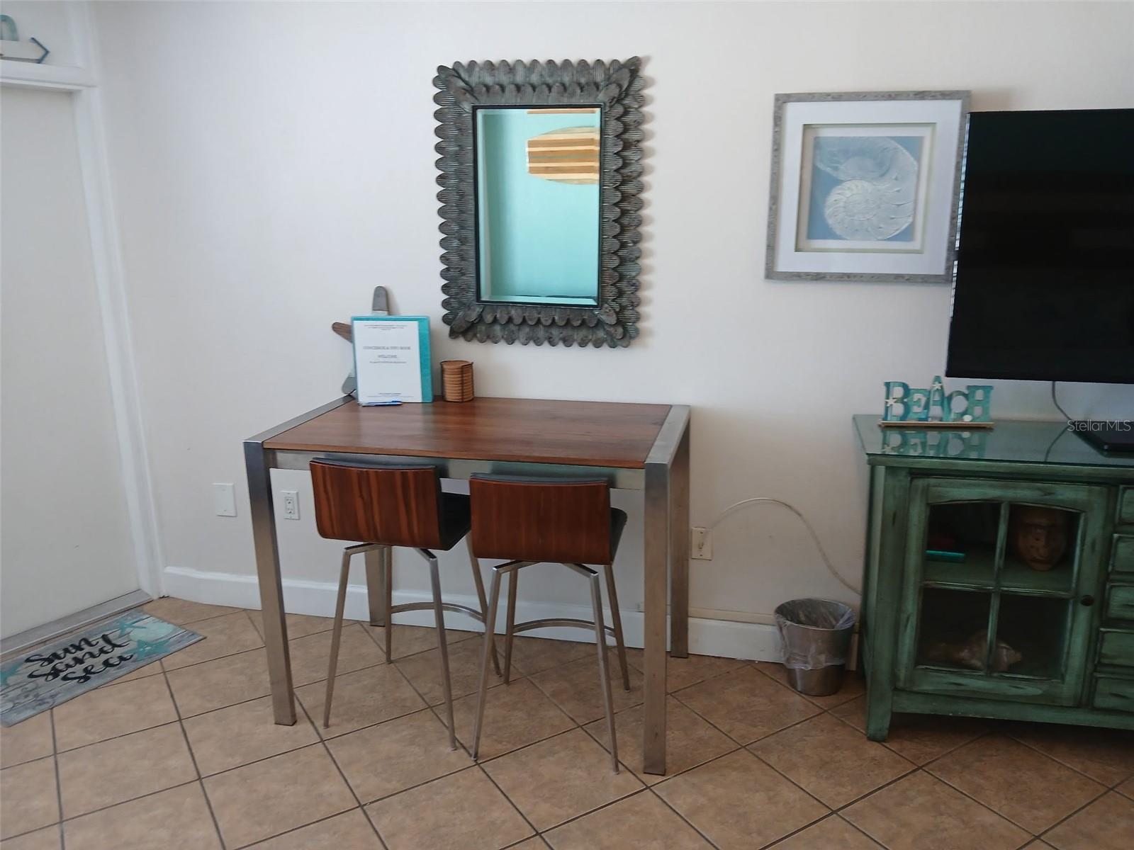 FOUNTAIN BEACH RESIDENCE - Residential